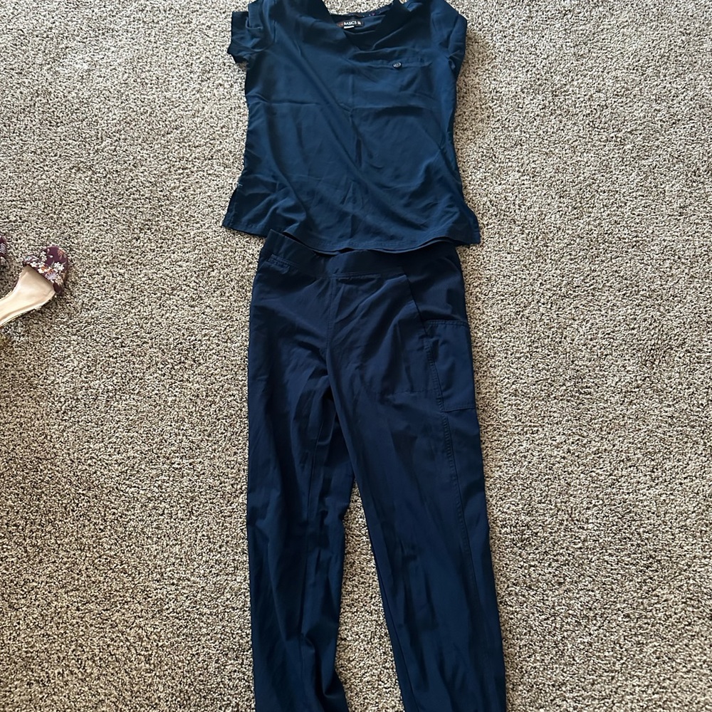 Koi navy scrubs top and bottoms
